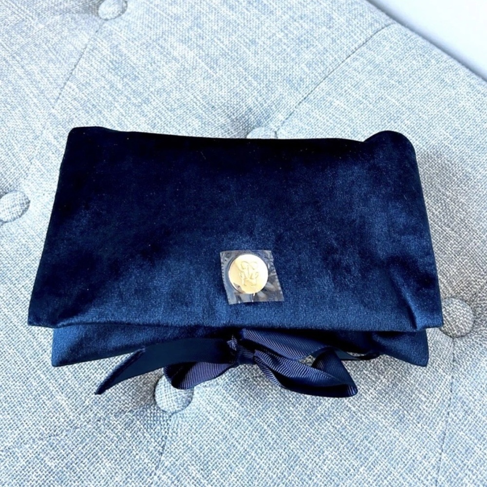 Guerlain Navy Velvet Cosmetic pouch